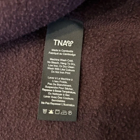 Aritzia TNA hoodie - Picture 6 of 6